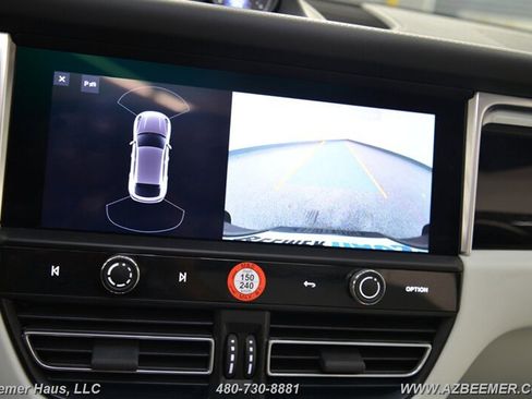 Used 2023 Porsche Macan image 31