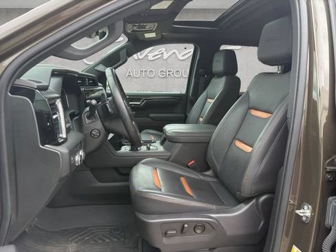 Used 2023 GMC Sierra 1500 AT4 w/ Technology Package AWD/4WD image 19