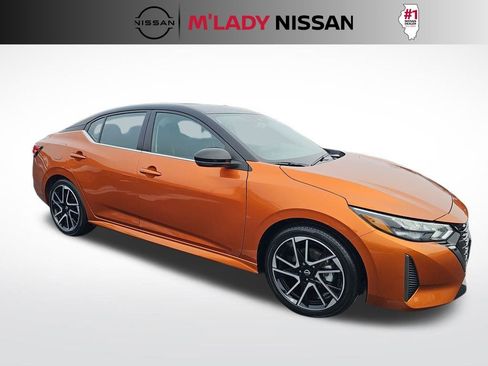 Used 2025 Nissan Sentra SR image 4