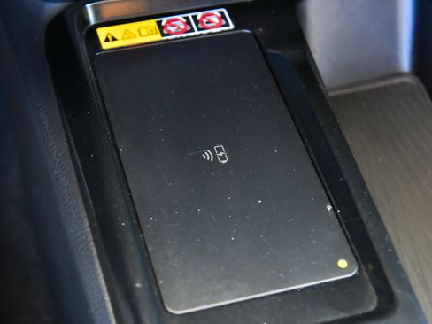 Used 2025 Toyota Camry LE FWD image 28
