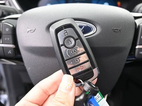 Used 2024 Ford Escape Platinum AWD/4WD image 34