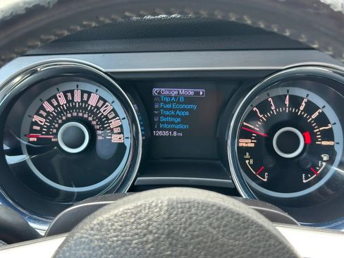 Used 2013 Ford Mustang GT Premium w/ Comfort Pkg RWD image 35