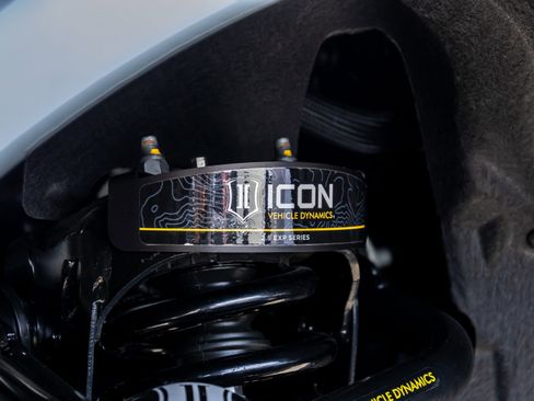 New 2025 Ford Bronco Badlands image 25