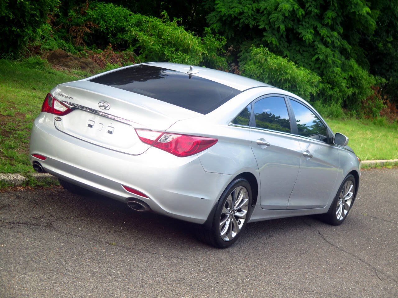 Used 2011 Hyundai Sonata SE FWD image 14