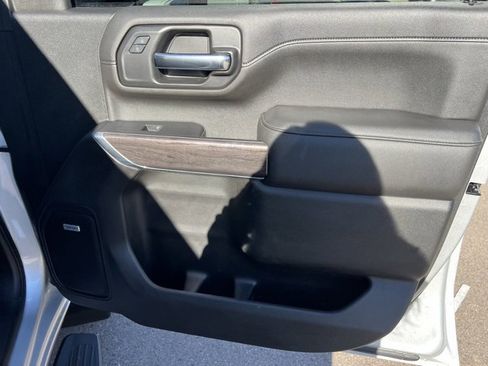 Used 2022 Chevrolet Silverado 2500 LTZ w/ LTZ Plus Package image 38