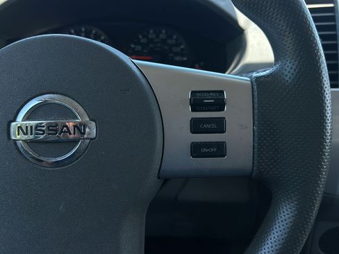 Used 2021 Nissan Frontier SV w/ Midnight Edition Floor Mats RWD image 27