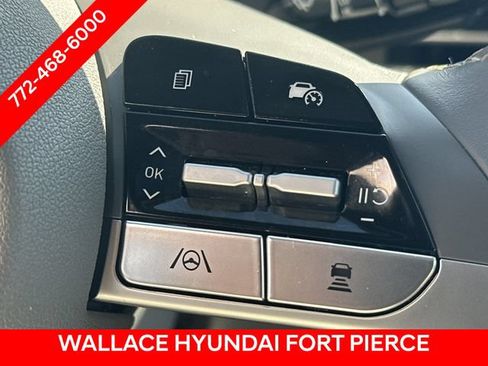 Used 2025 Hyundai Elantra SEL FWD image 25