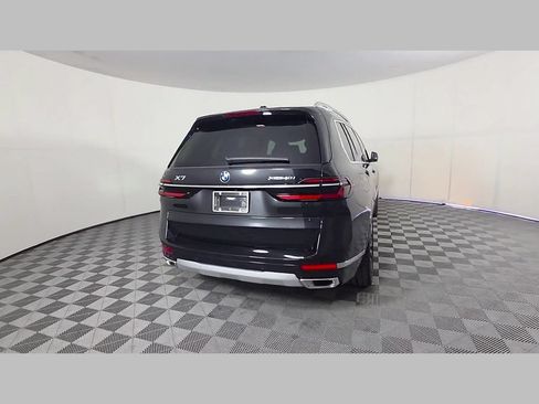 Used 2024 BMW X7 xDrive40i AWD/4WD image 42