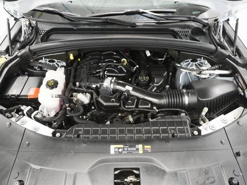 Certified 2024 Jeep Grand Cherokee Laredo image 8