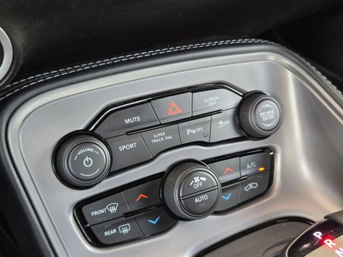 Used 2023 Dodge Challenger GT w/ Plus Package RWD image 21