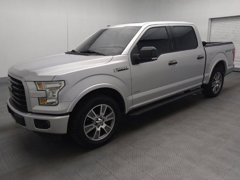 Used 2016 Ford F150 XLT w/ Equipment Group 302A Luxury image 2