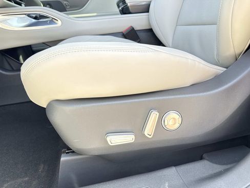 New 2026 Lincoln Nautilus Premier w/ Equipment Group 102A AWD/4WD image 20