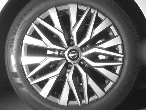 Used 2025 Nissan Altima 2.5 SV FWD image 13