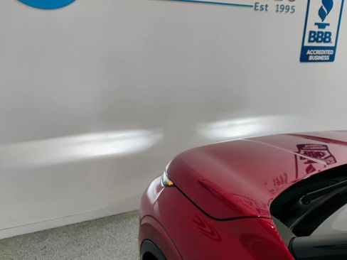 Used 2024 Mitsubishi Outlander ES image 18