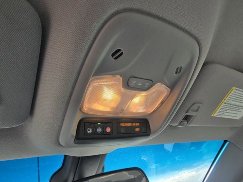 Used 2020 Chevrolet Bolt LT image 22