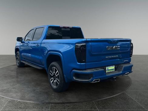 Used 2024 GMC Sierra 1500 AT4 w/ Technology Package AWD/4WD image 7