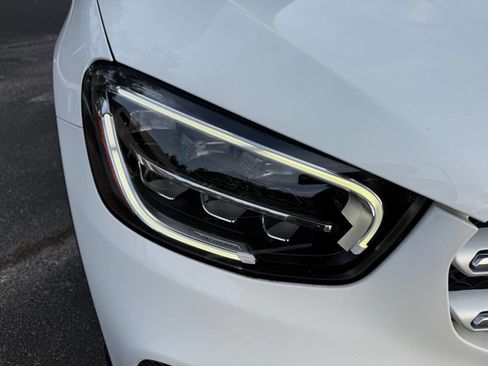 Used 2020 Mercedes-Benz GLC 300 image 11