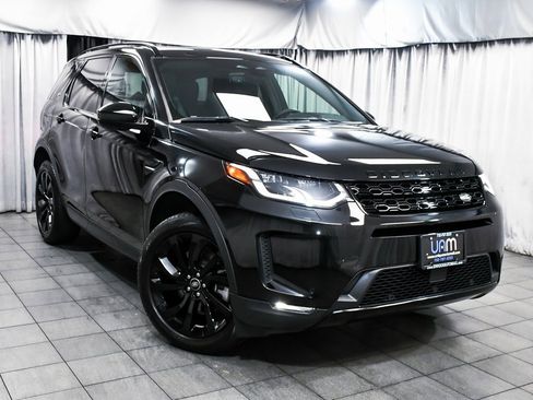 Used 2023 Land Rover Discovery Sport SE image 3