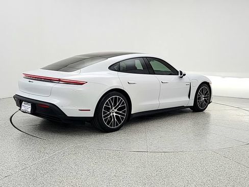 Used 2022 Porsche Taycan RWD image 5
