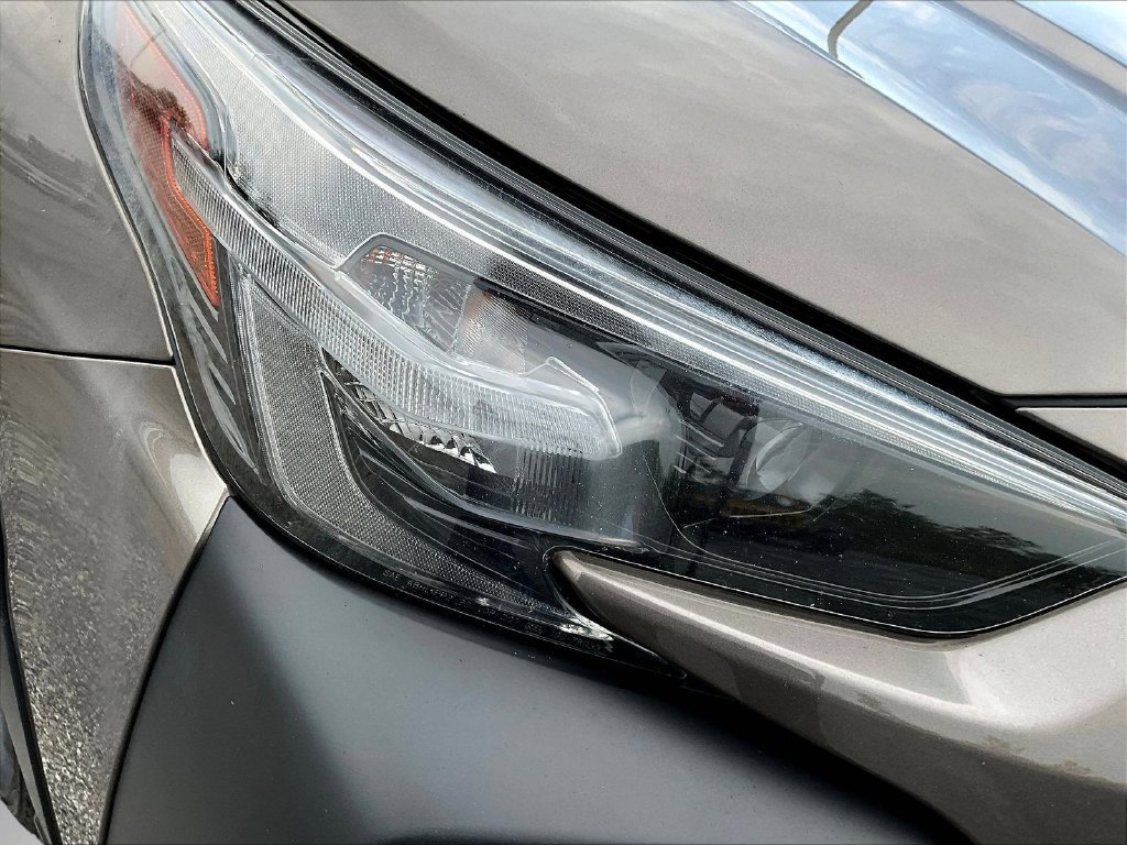 Used 2024 Subaru Outback Premium AWD/4WD image 34