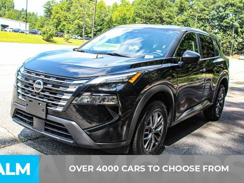 Used 2024 Nissan Rogue S AWD/4WD image 2