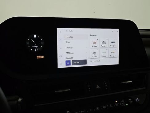 Used 2024 Lexus ES 350 w/ Premium Package image 19