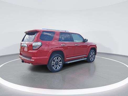 Used 2018 Toyota 4Runner Limited AWD/4WD image 9