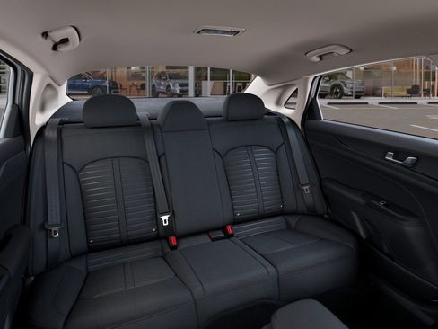 New 2025 Kia K5 LXS image 16