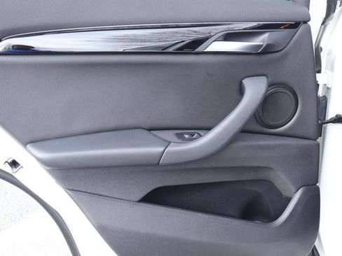 Used 2021 BMW X1 sDrive28i image 12