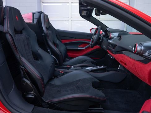 Used 2021 Ferrari F8 Tributo RWD image 58