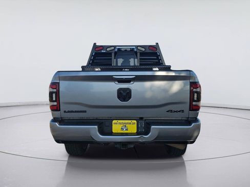 Used 2022 RAM 3500 Laramie AWD/4WD image 4