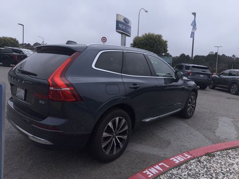 Used 2023 Volvo XC60 B5 Plus AWD/4WD image 7