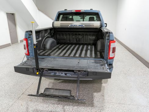 Used 2023 Ford F150 Limited image 12