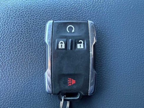 Used 2022 Chevrolet Colorado Z71 image 28