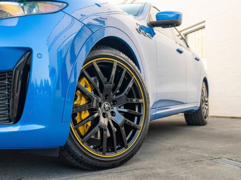 Used 2022 Maserati Levante F Tributo image 4