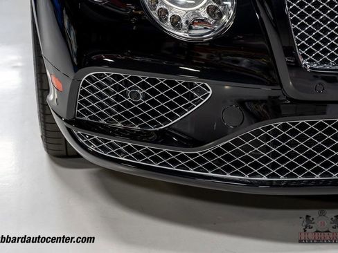 Used 2018 Bentley Continental GT image 31