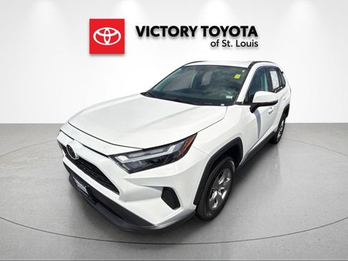 Used 2025 Toyota RAV4 XLE AWD/4WD image 14