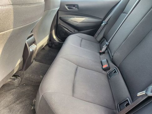 Used 2025 Toyota Corolla LE image 30