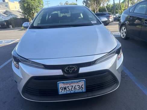 Used 2023 Toyota Corolla LE FWD image 8