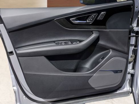 Used 2018 Audi Q7 3.0T Prestige w/ Prestige Package image 24