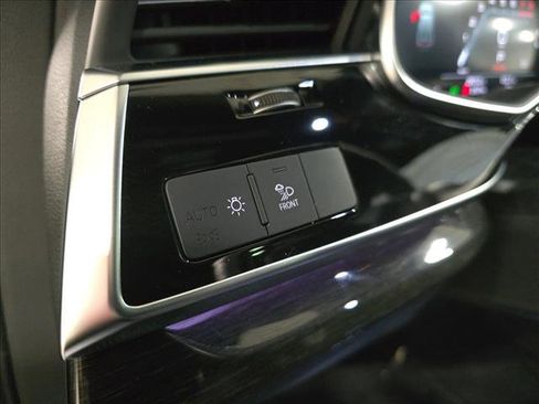 Used 2025 Audi Q7 3.0T Premium Plus image 27