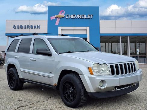 Used 2006 Jeep Grand Cherokee Laredo AWD/4WD image 3