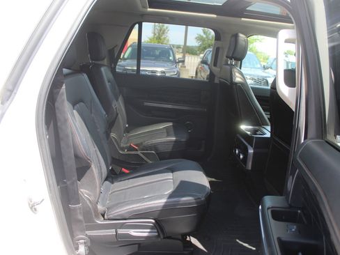Used 2019 Ford Expedition Max Platinum AWD/4WD image 17