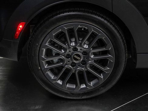 New 2026 MINI Cooper 4-Door Hardtop image 8