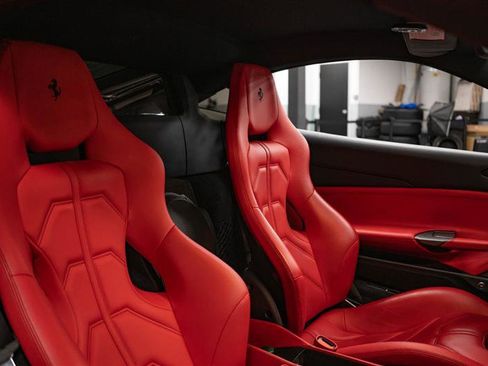 Used 2018 Ferrari 488 GTB image 12