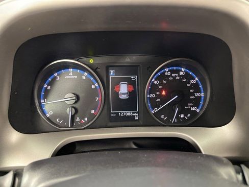 Used 2017 Toyota RAV4 LE FWD image 20
