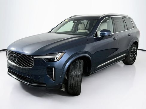 Used 2026 Volvo XC90 B5 Plus w/ Protection Package Premier AWD/4WD image 2