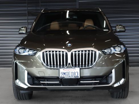 Used 2025 BMW X5 sDrive40i w/ Parking Assistance Package image 9