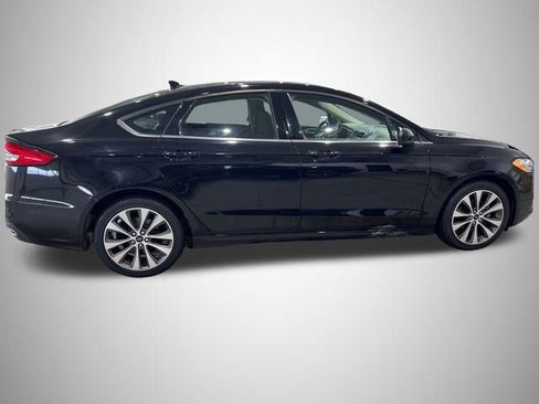 Used 2020 Ford Fusion SE image 6