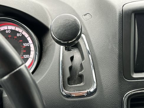 Used 2019 Dodge Grand Caravan SXT image 22